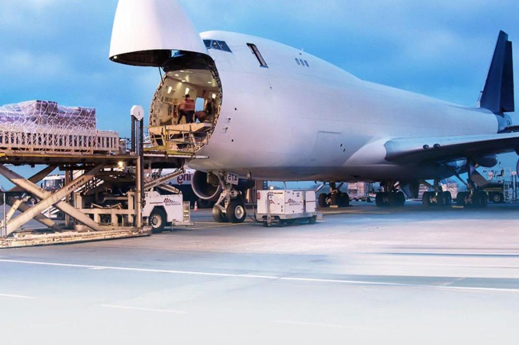 خدمات ارسال بار هوایی و حمل و نقل بین المللی پادمیرا راه