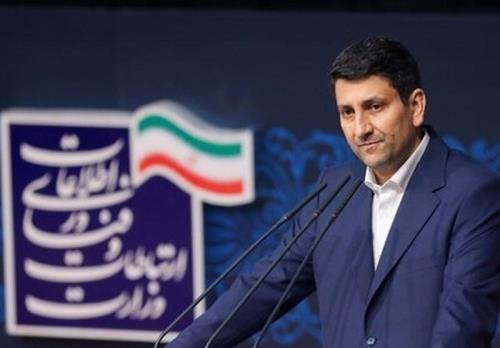 وزیر ارتباطات در یزد چند پروژه فناورانه و زیرساختی را افتتاح نمود